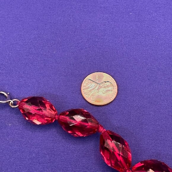 Sparkly Red Faceted Hand-Knotted Glass Bead Necklace – Christmas Accessory - Picture 7 of 13